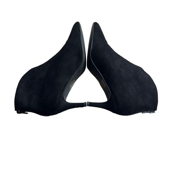 Halston Cairo Womens 6.5 Ankle Booties Boots Black Suede Stiletto Heel Back Zip - Picture 2 of 8